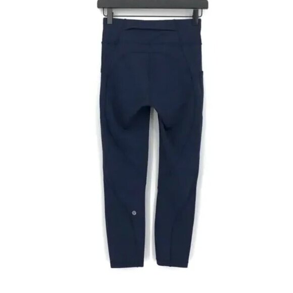 Lululemon Time To‎ Sweat Crop *23" True Navy size 6 - Picture 4 of 11